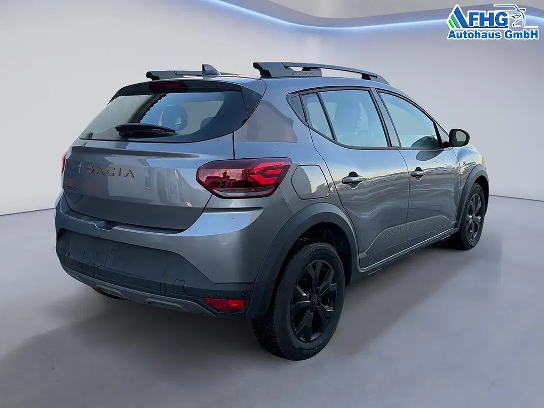 Dacia Sandero - Thumbnail 4