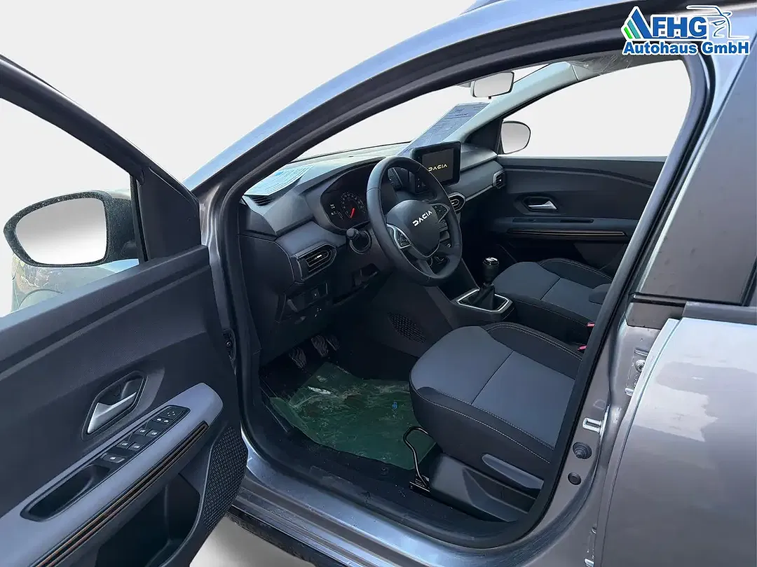 Dacia Sandero - Thumbnail 9