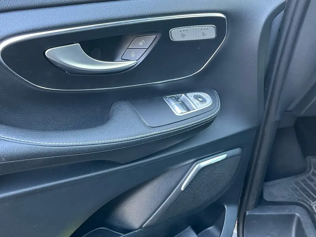 Mercedes-Benz V 250 - Thumbnail 14