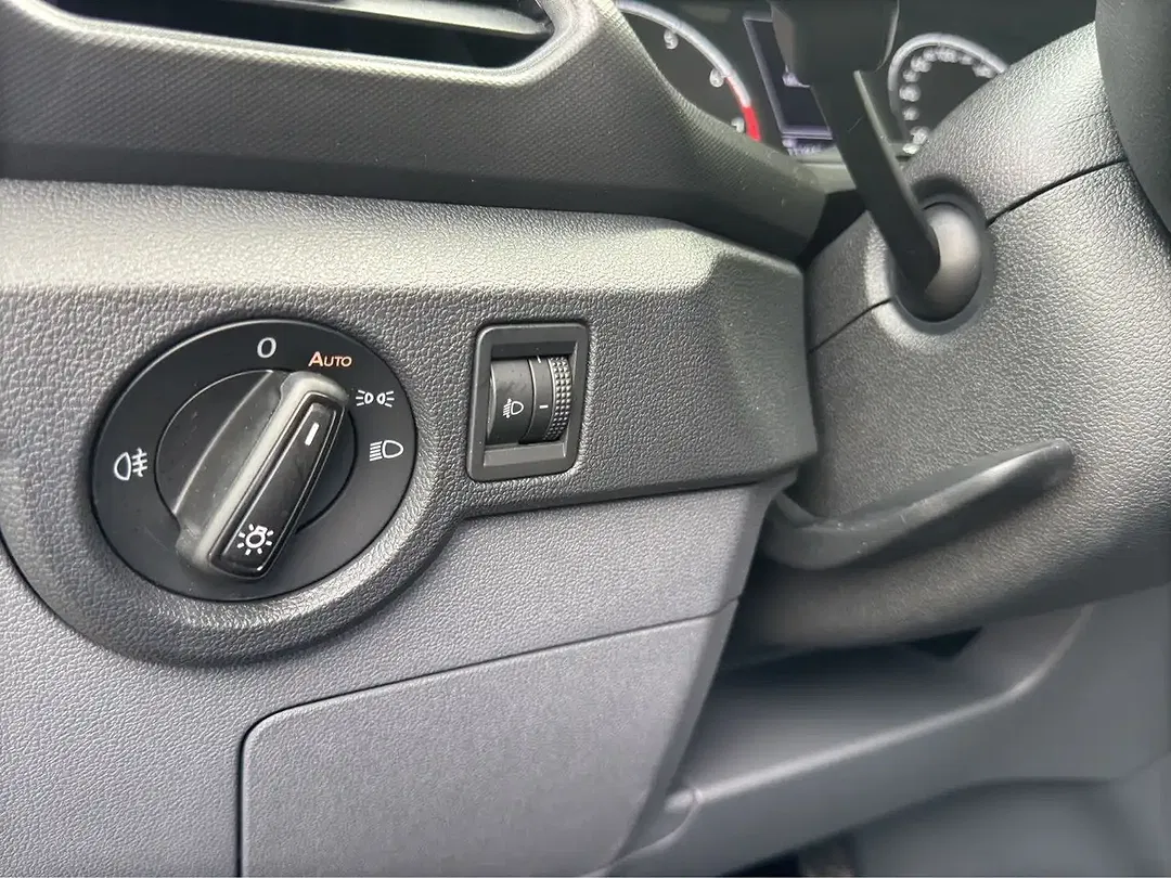 Volkswagen T-Cross - Thumbnail 12