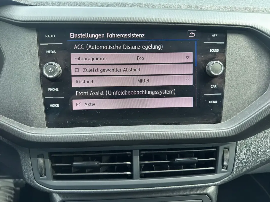 Volkswagen T-Cross - Thumbnail 18