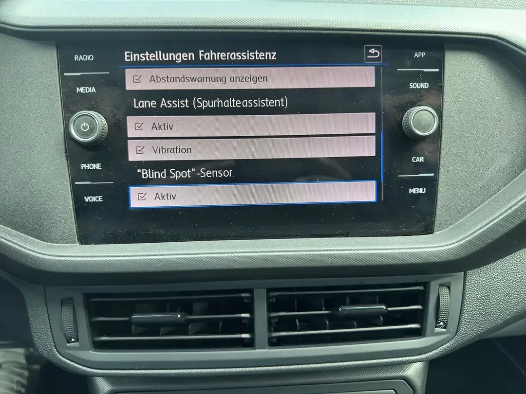 Volkswagen T-Cross - Thumbnail 19