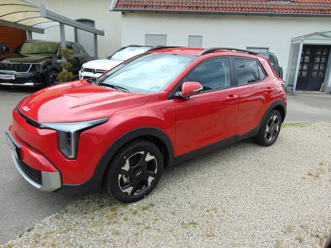 Kia Stonic - Thumbnail 3
