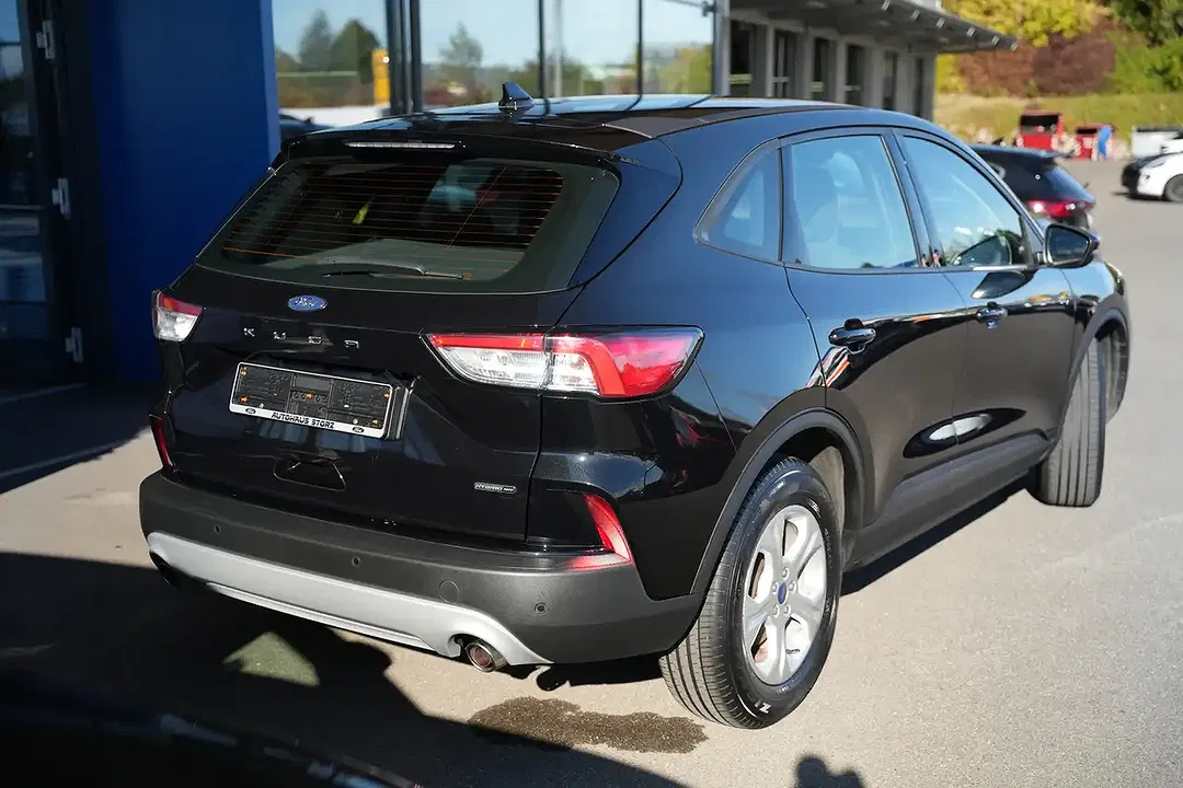Ford Kuga - Thumbnail 4