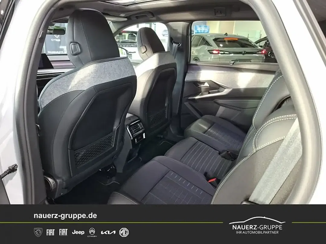 Peugeot 5008 - Thumbnail 10