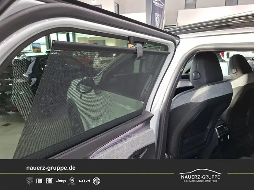 Peugeot 5008 - Thumbnail 11