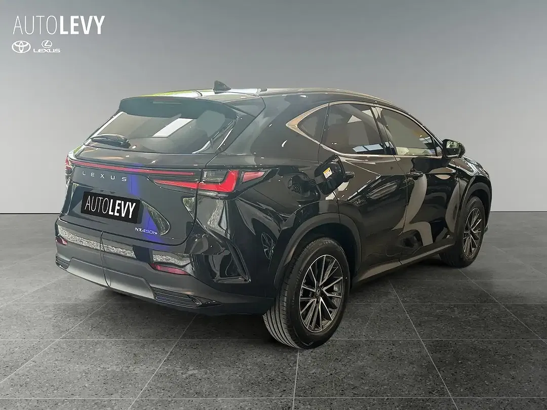 Lexus NX 450h+ - Thumbnail 2