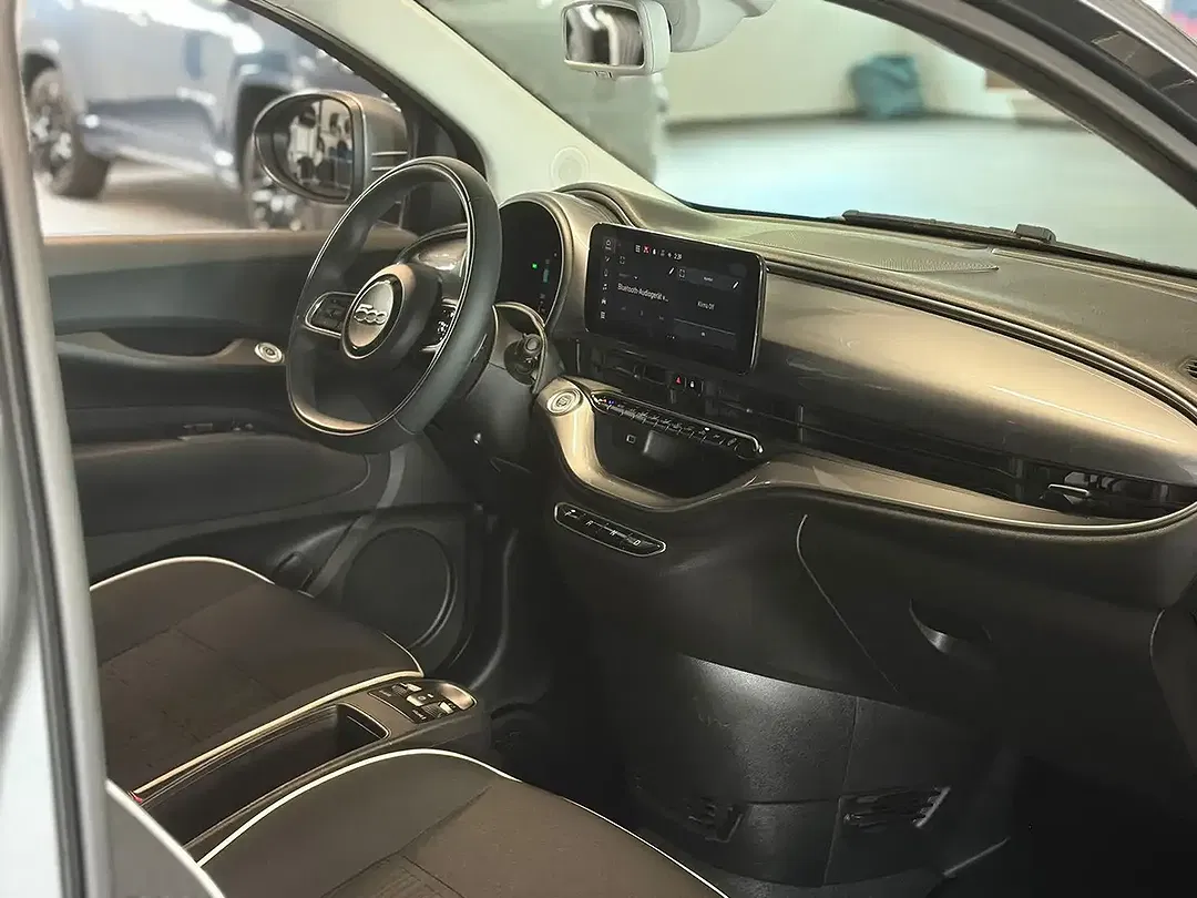 Fiat 500e - Thumbnail 12