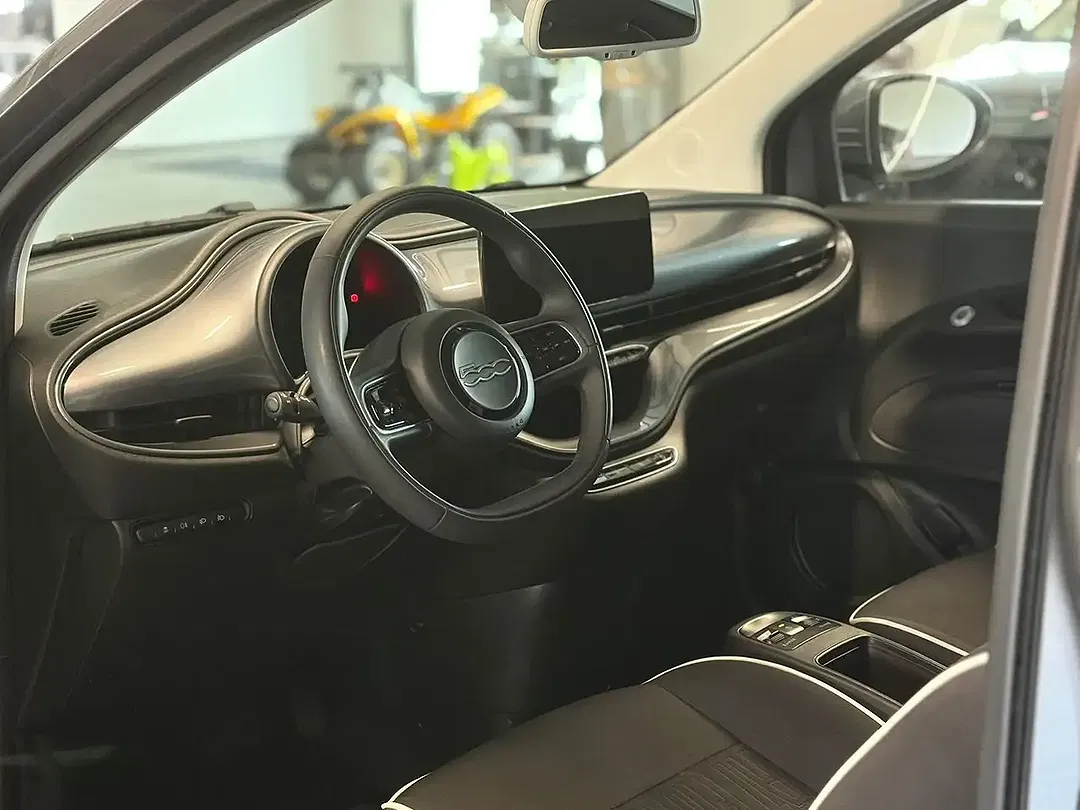 Fiat 500e - Thumbnail 7