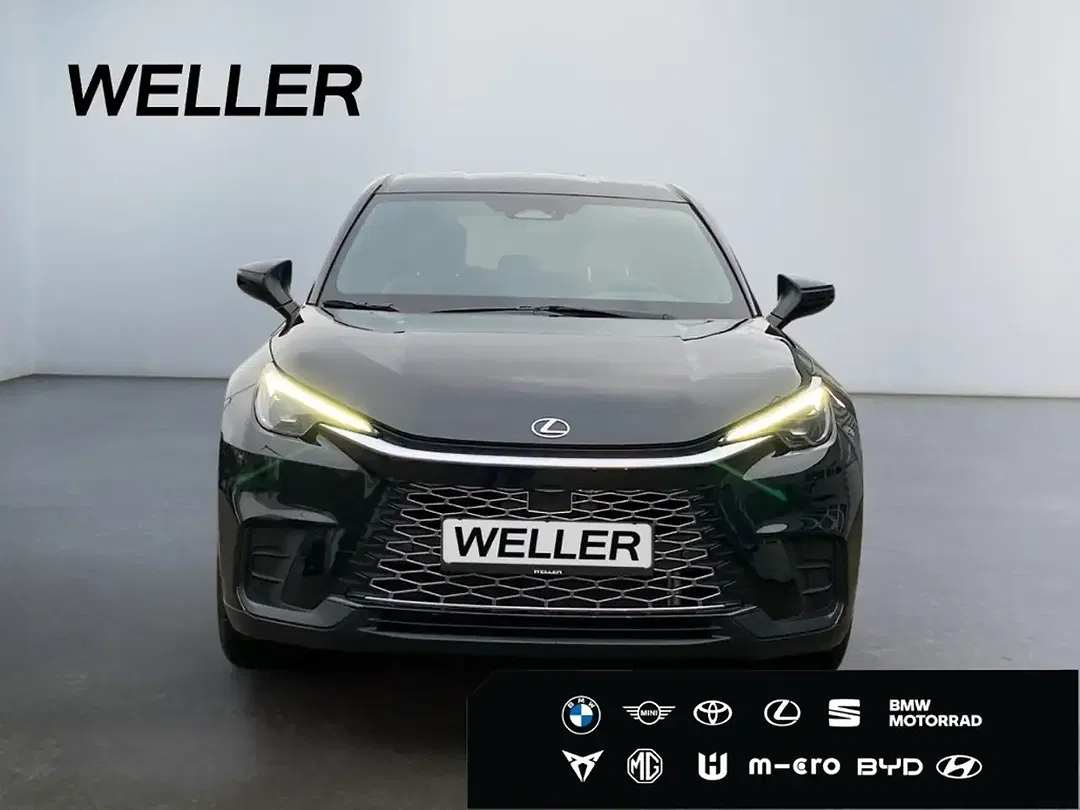 Lexus LBX - Thumbnail 2