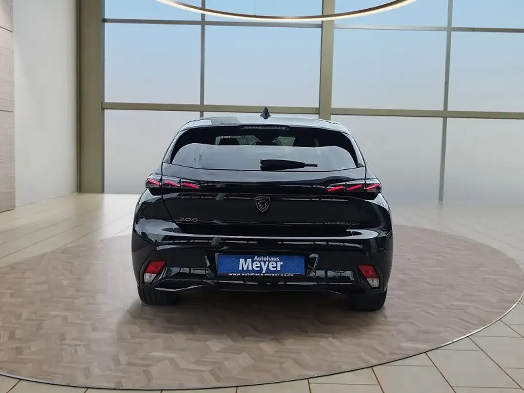 Peugeot 308 - Thumbnail 4
