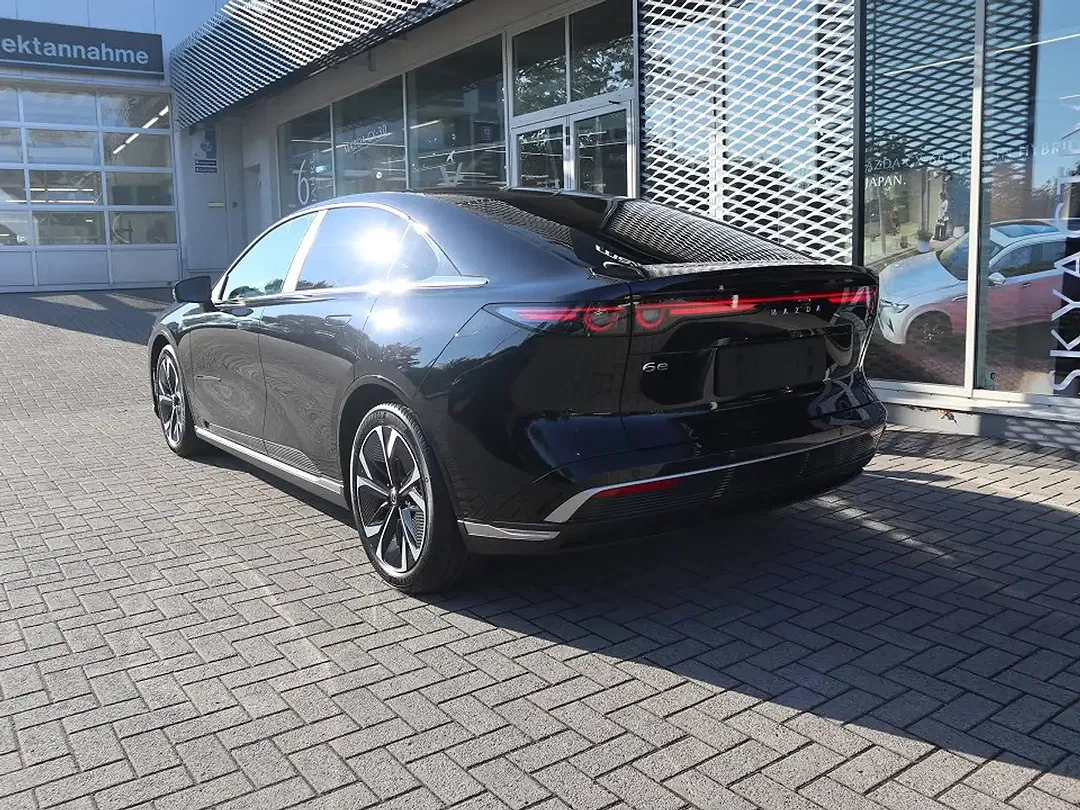 Mazda 6e - Thumbnail 3
