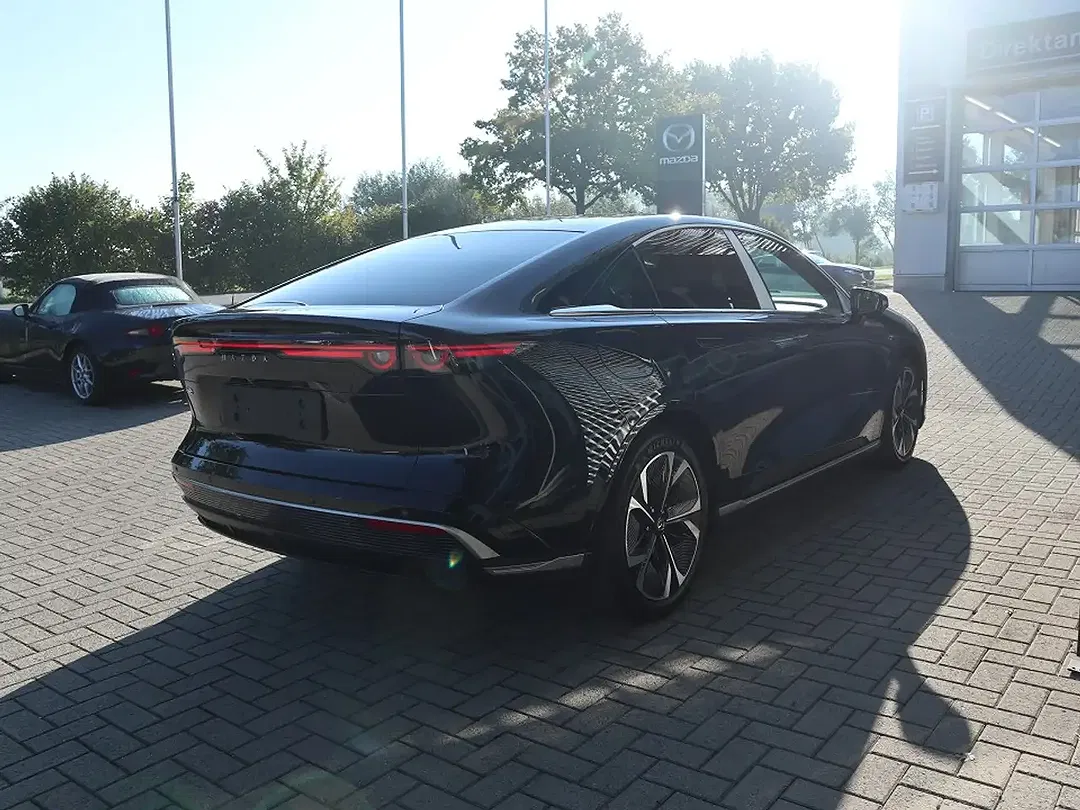 Mazda 6e - Thumbnail 5