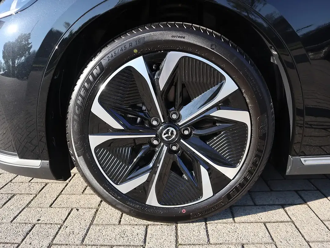 Mazda 6e - Thumbnail 8