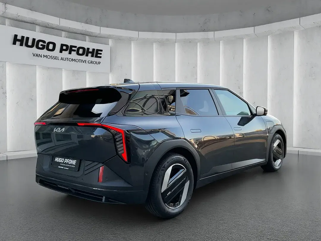 Kia EV4 - Thumbnail 5