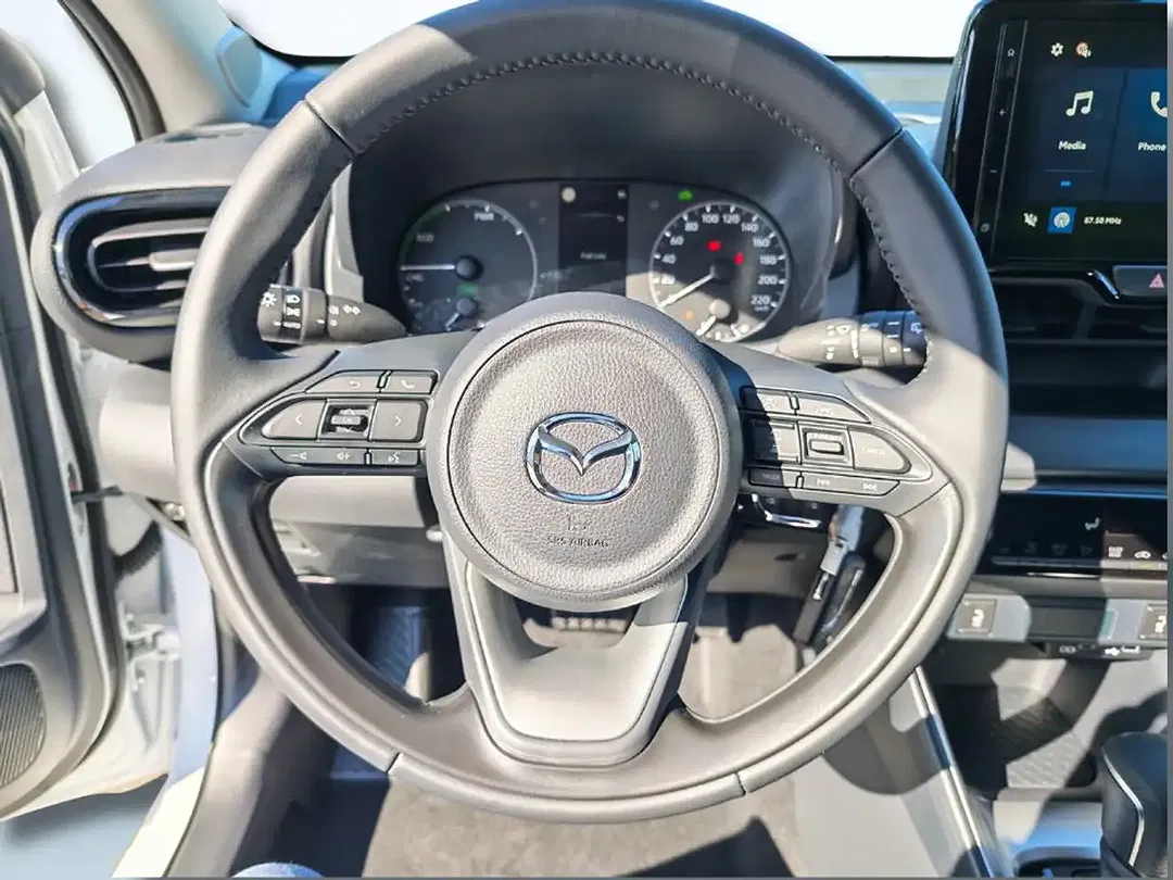 Mazda 2 - Thumbnail 11