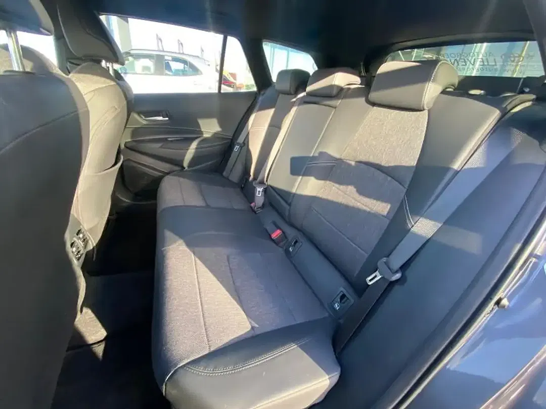 Toyota Corolla - Thumbnail 9