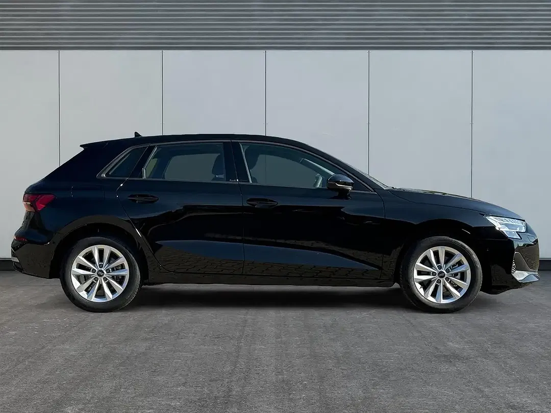 Audi A3 - Thumbnail 3