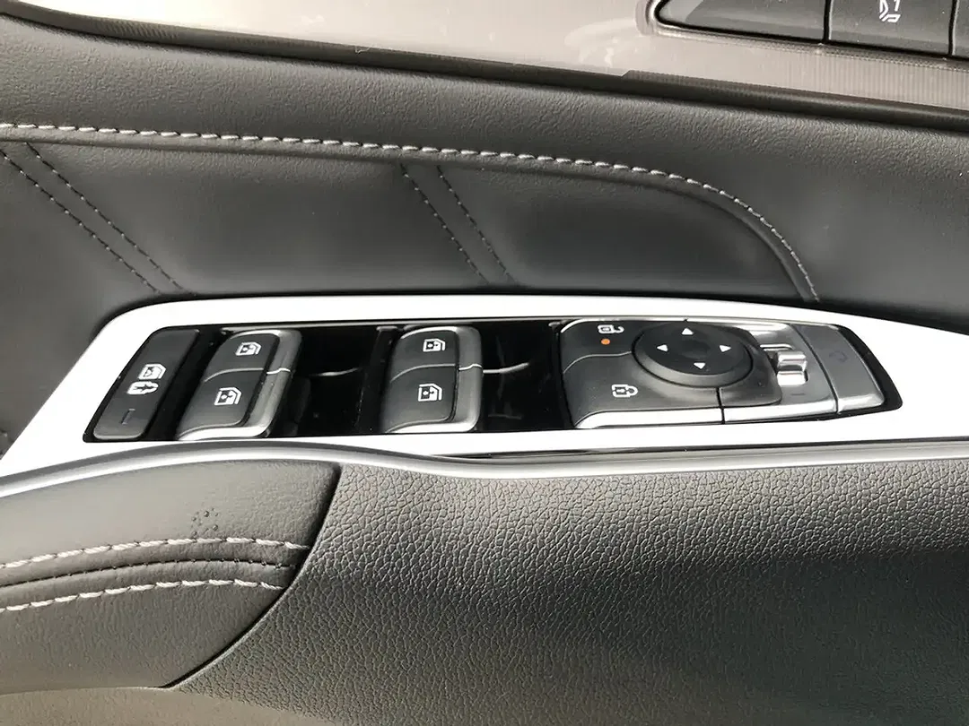 Kia Sorento - Thumbnail 10