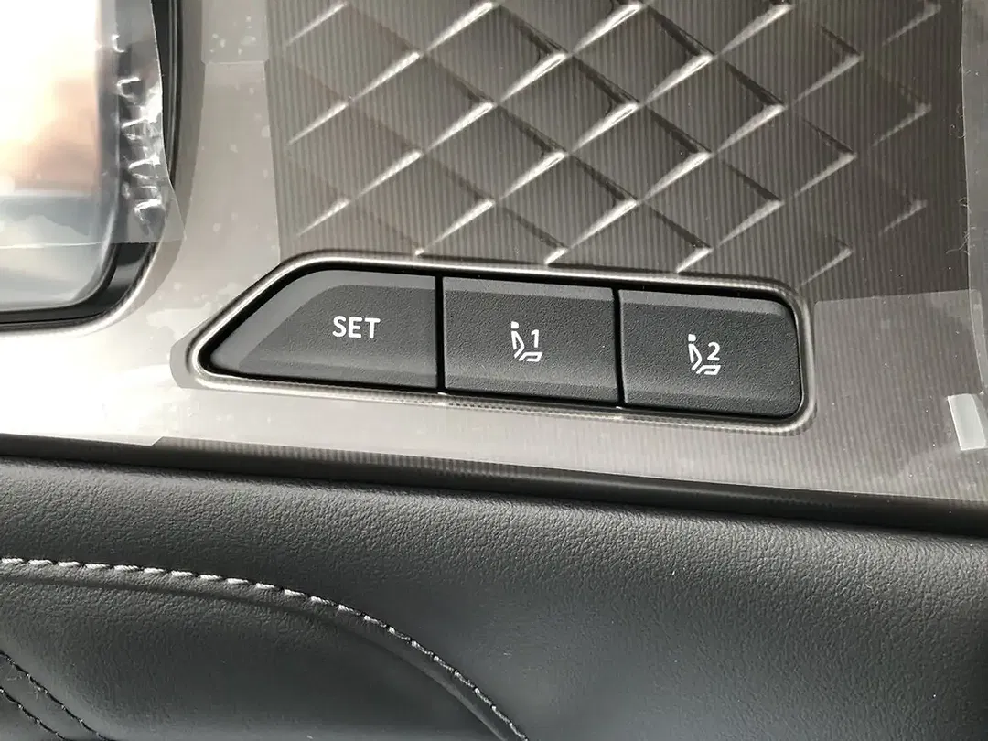 Kia Sorento - Thumbnail 11