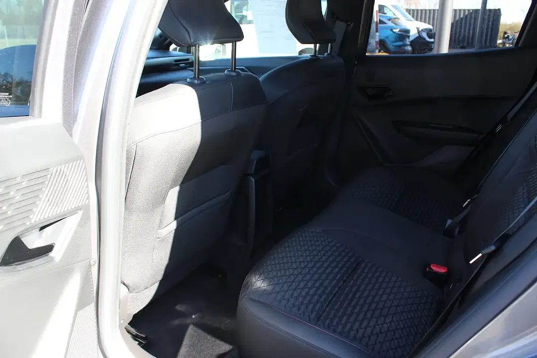 Renault Clio - Thumbnail 11