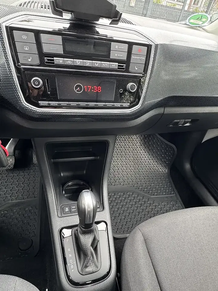 Volkswagen up! - Thumbnail 13