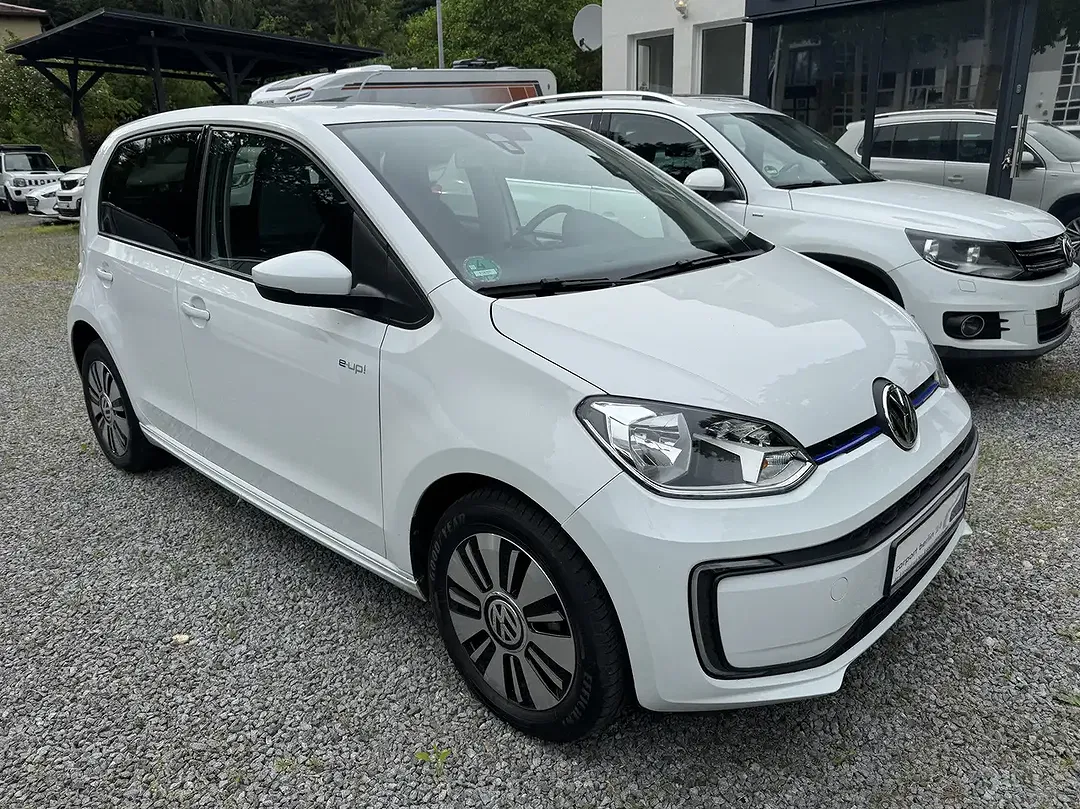 Volkswagen up! - Thumbnail 3