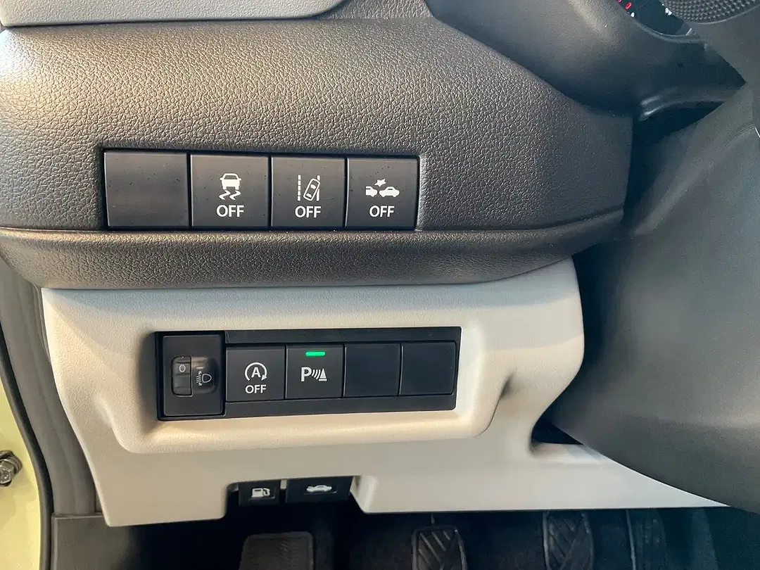 Suzuki Swift - Thumbnail 16