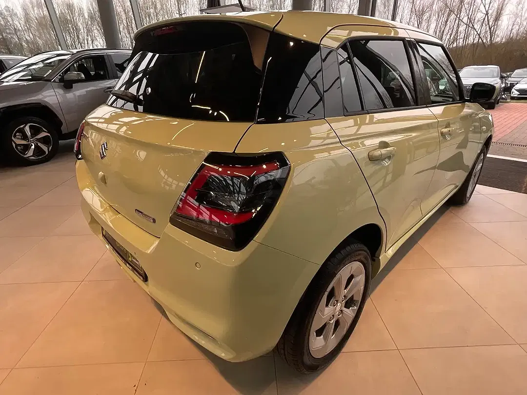 Suzuki Swift - Thumbnail 6