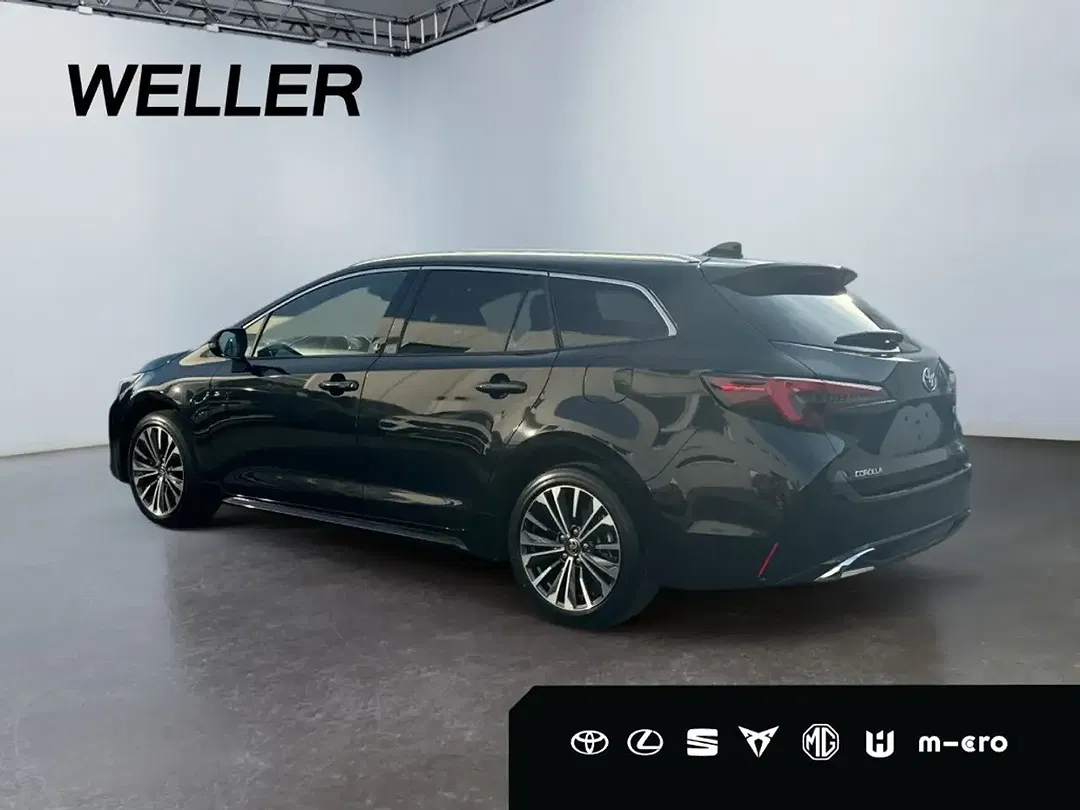 Toyota Corolla - Thumbnail 13