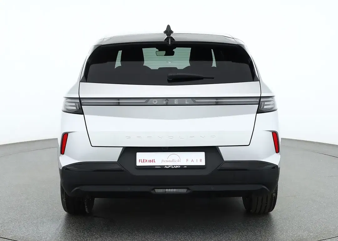 Opel Grandland - Thumbnail 3