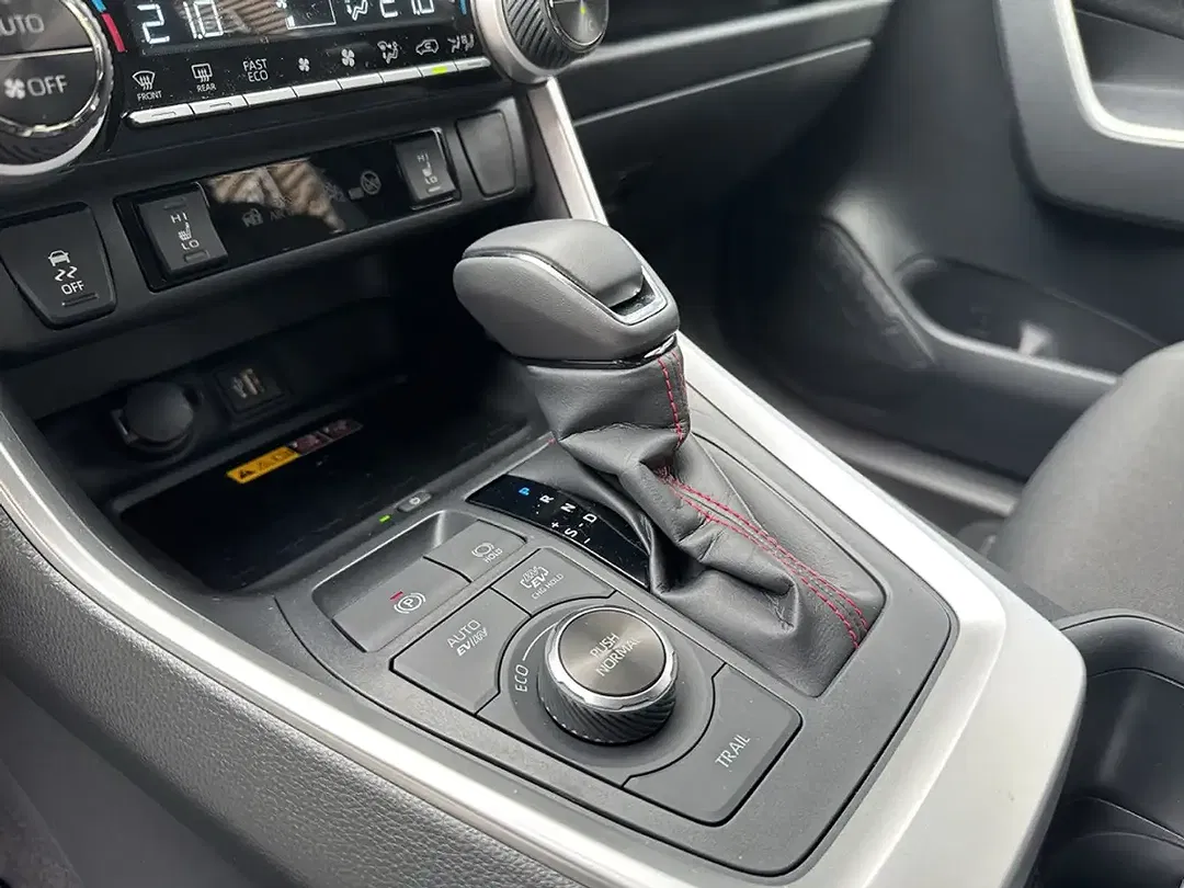 Toyota RAV 4 - Thumbnail 15