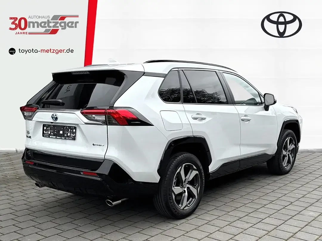 Toyota RAV 4 - Thumbnail 3