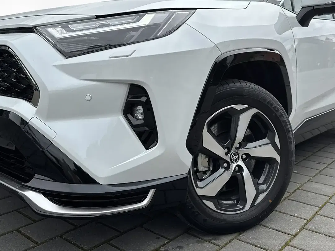 Toyota RAV 4 - Thumbnail 8