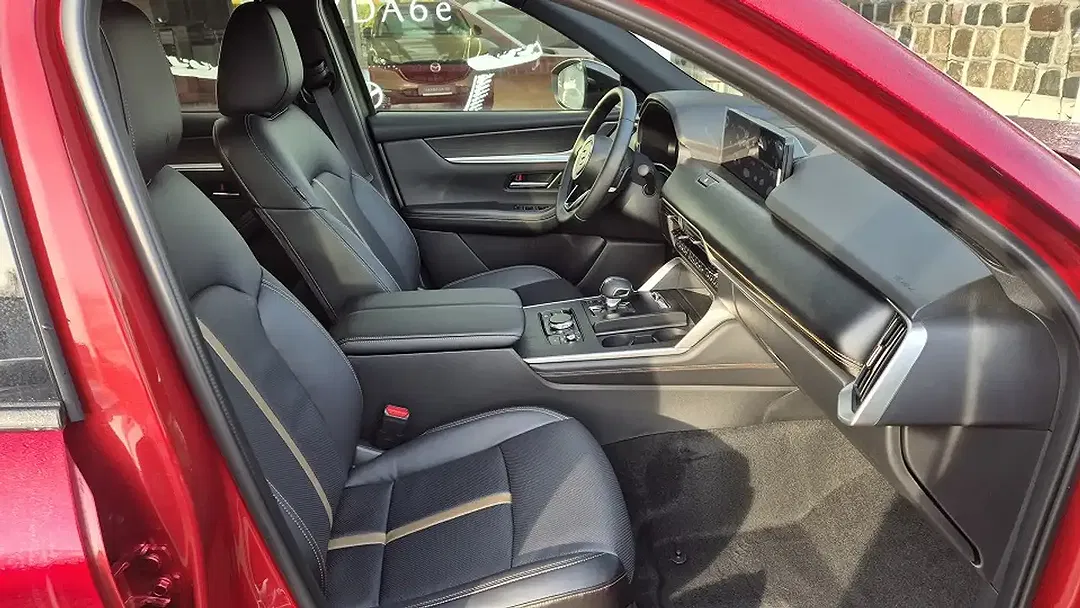 Mazda CX-60 - Thumbnail 4