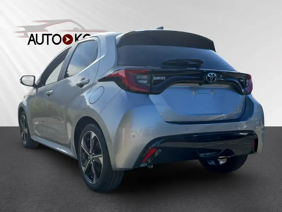 Toyota Yaris - Thumbnail 4