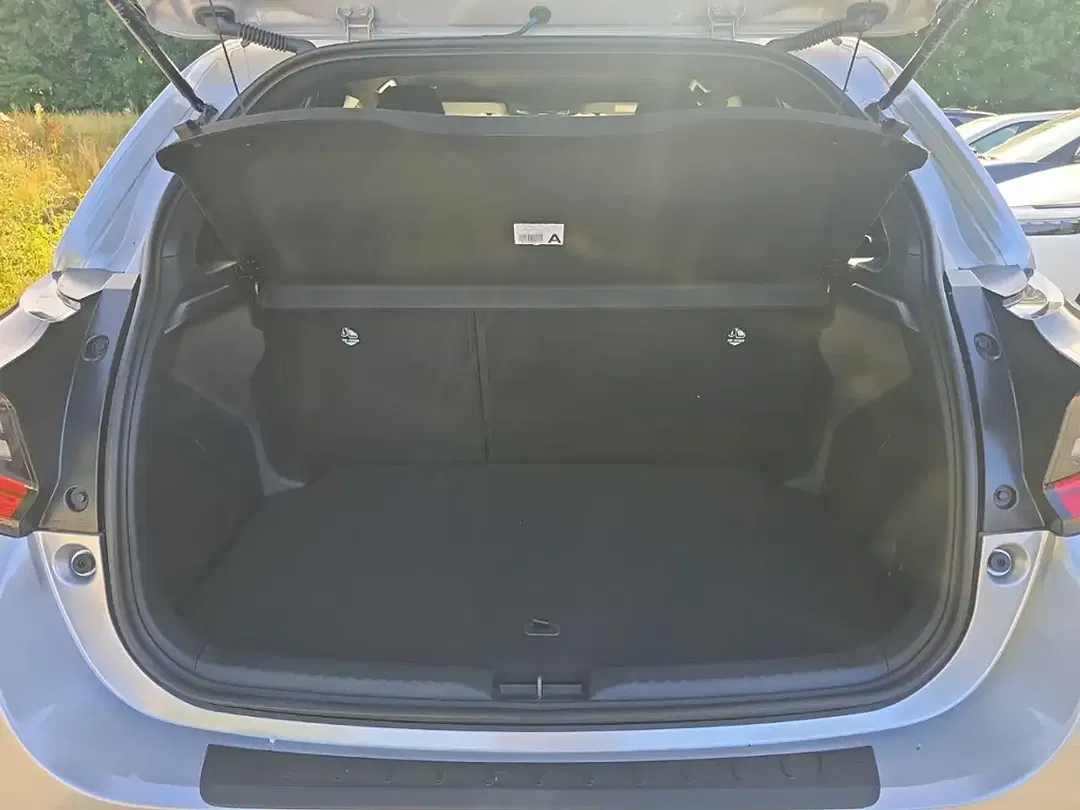 Toyota Yaris - Thumbnail 7