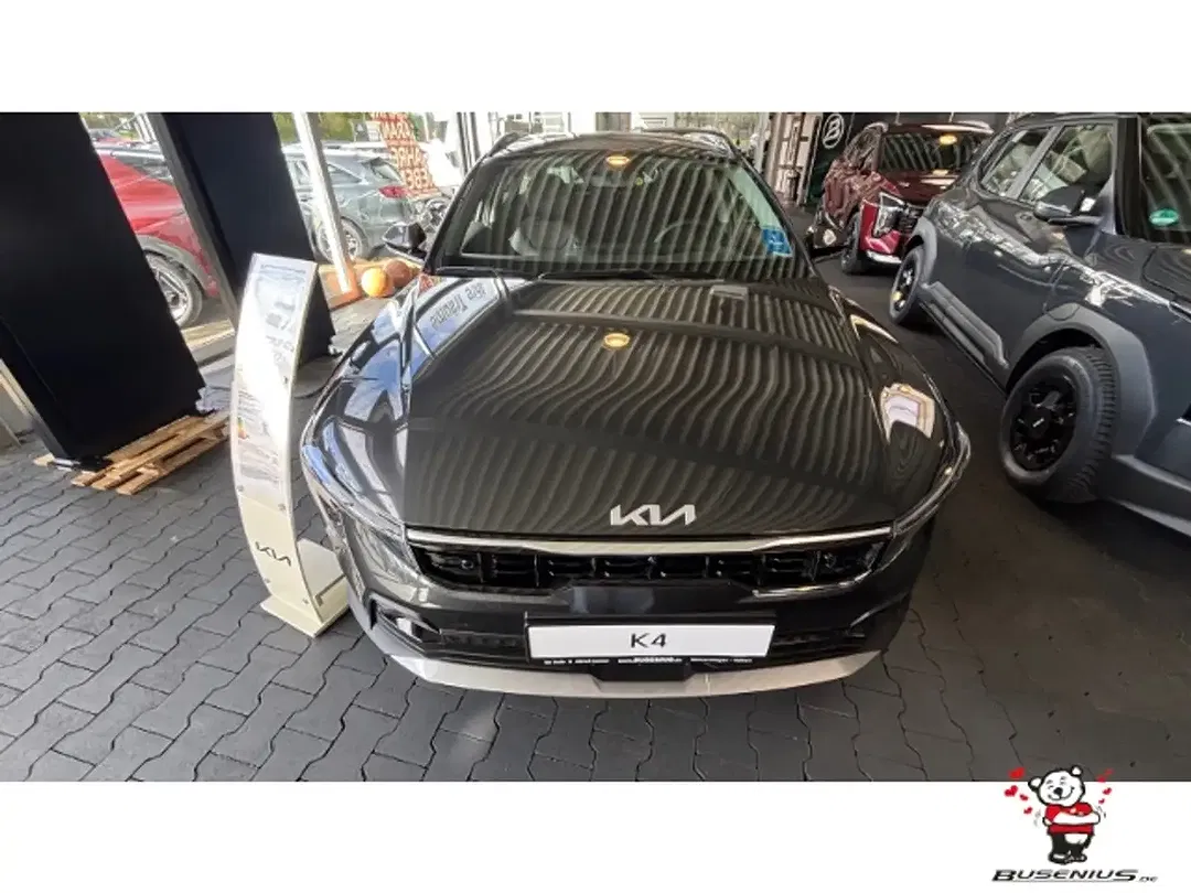 Kia K4 - Thumbnail 2