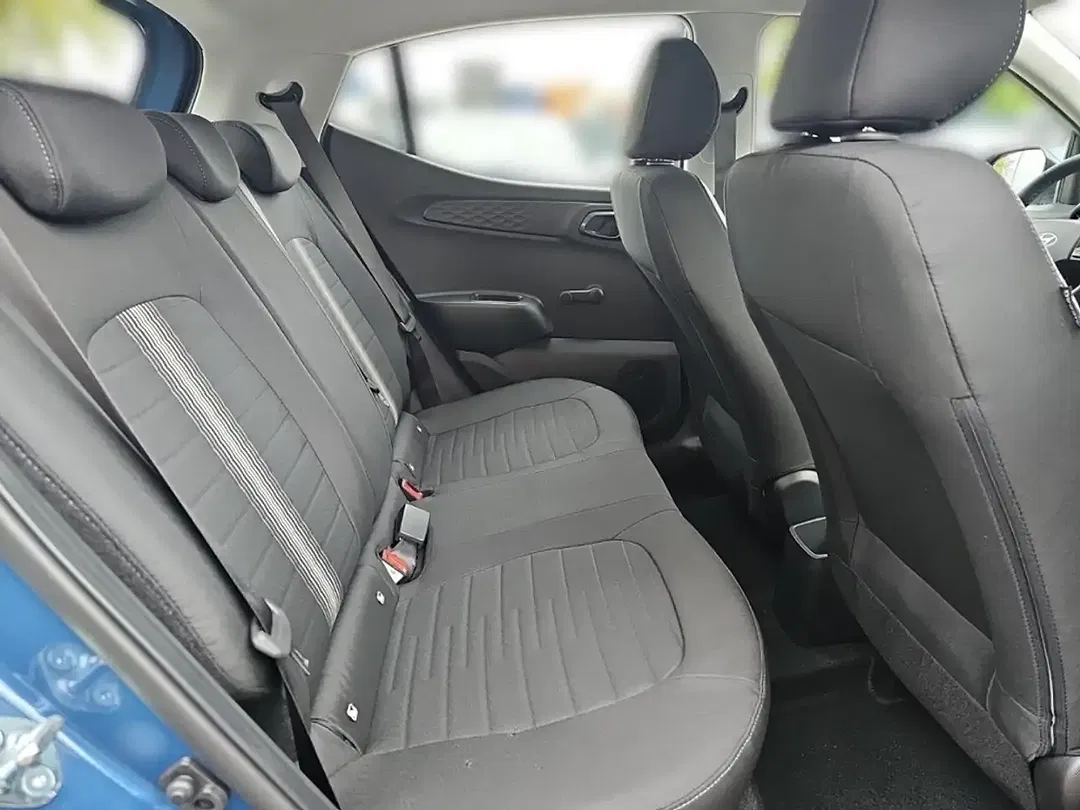Hyundai i10 - Thumbnail 12
