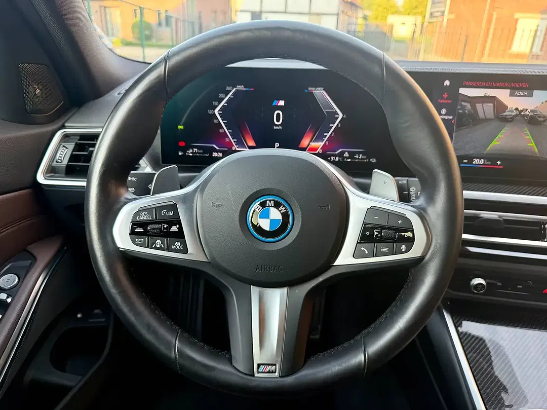 BMW 330 - Thumbnail 16