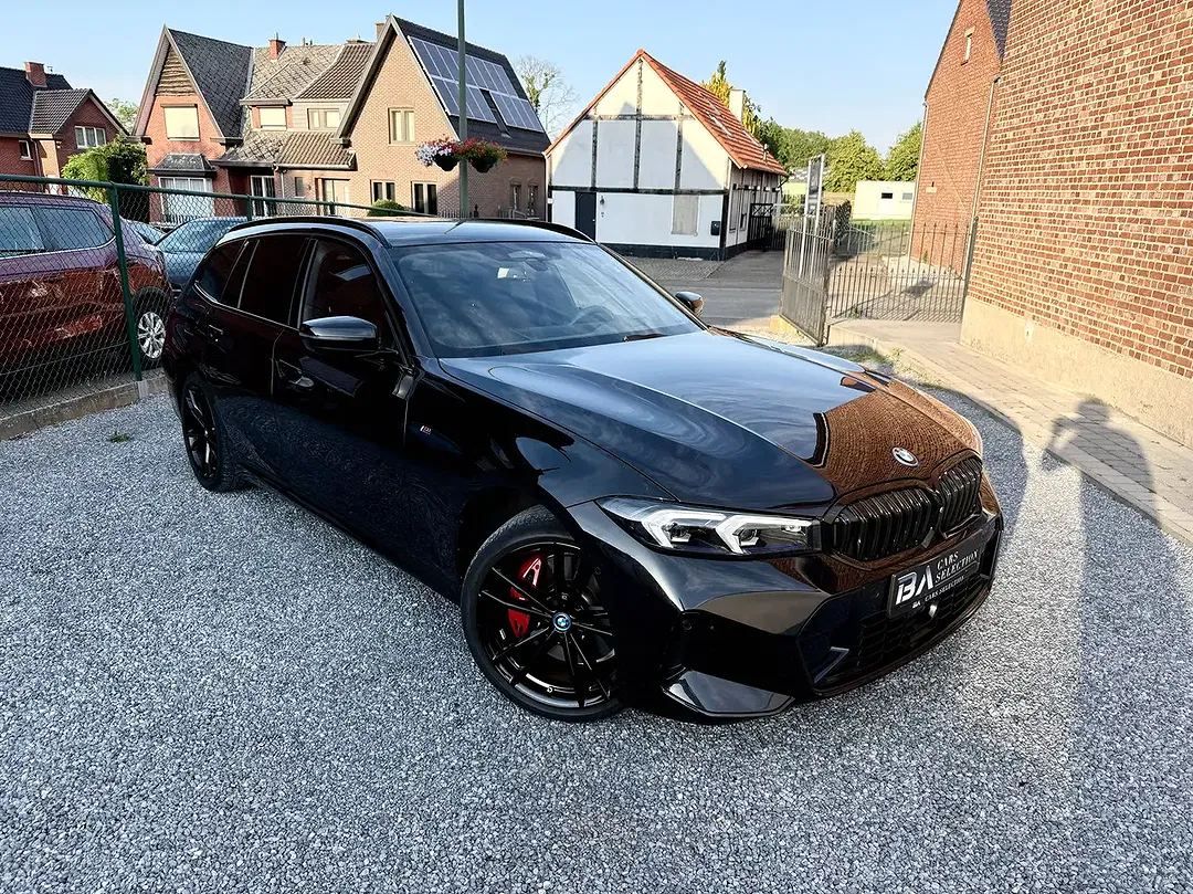 BMW 330 - Thumbnail 3