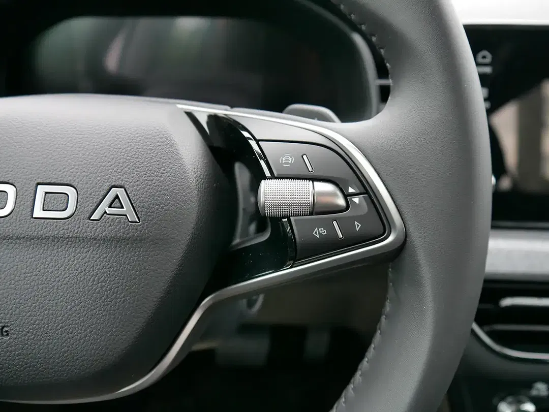 Skoda Scala - Thumbnail 13