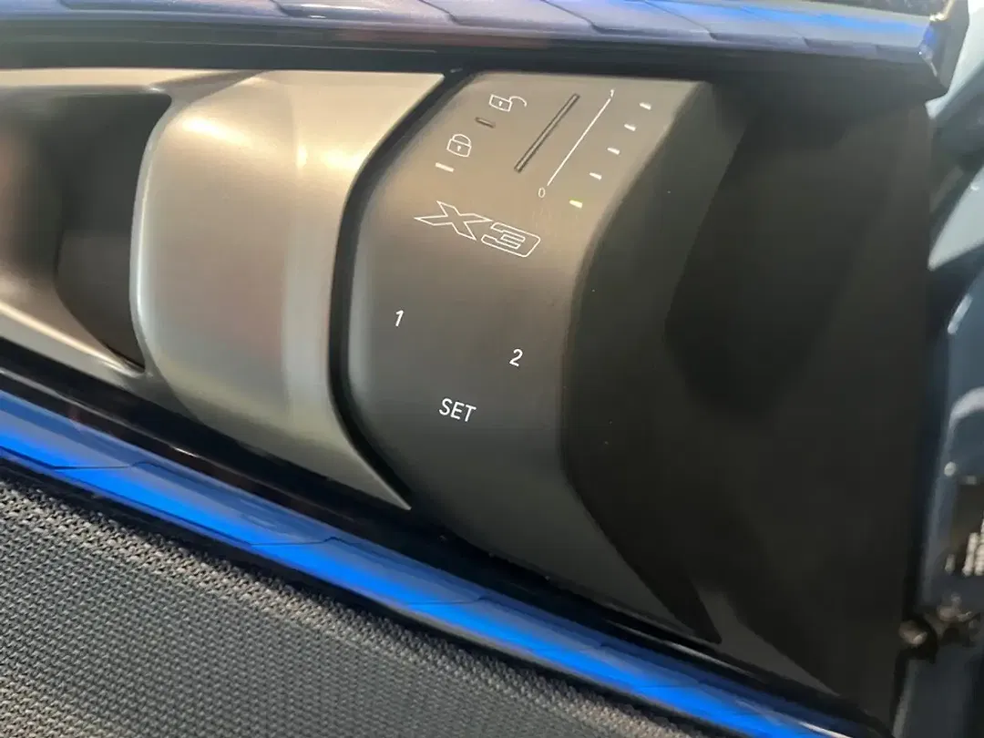 BMW X3 - Thumbnail 9