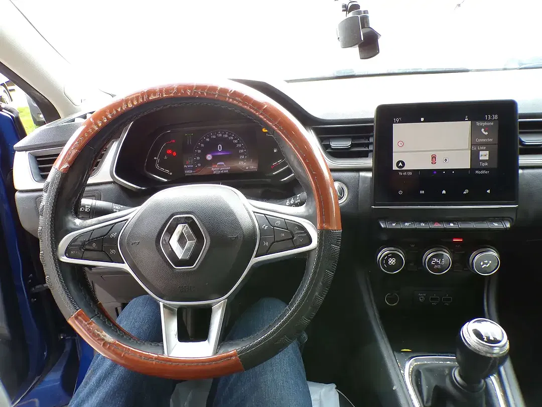 Renault Captur - Thumbnail 6