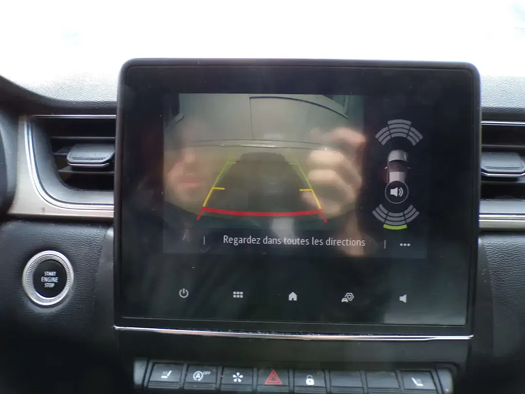 Renault Captur - Thumbnail 8