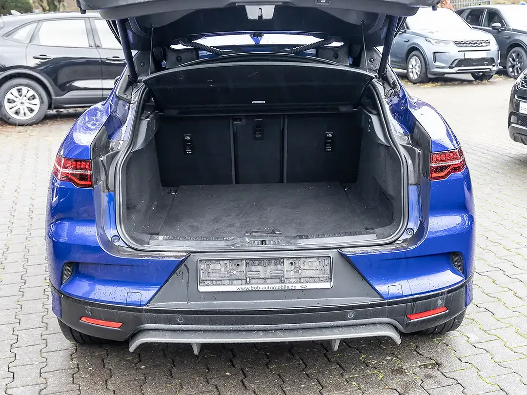 Jaguar I-Pace - Thumbnail 10