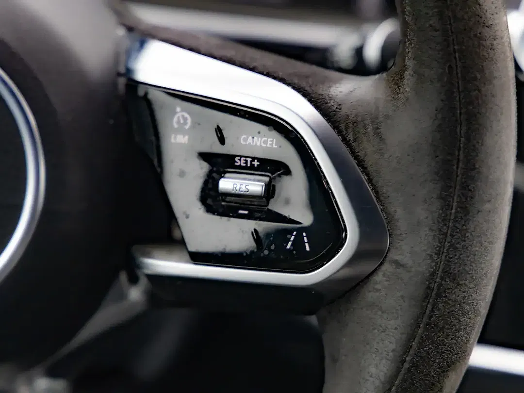 Jaguar I-Pace - Thumbnail 14