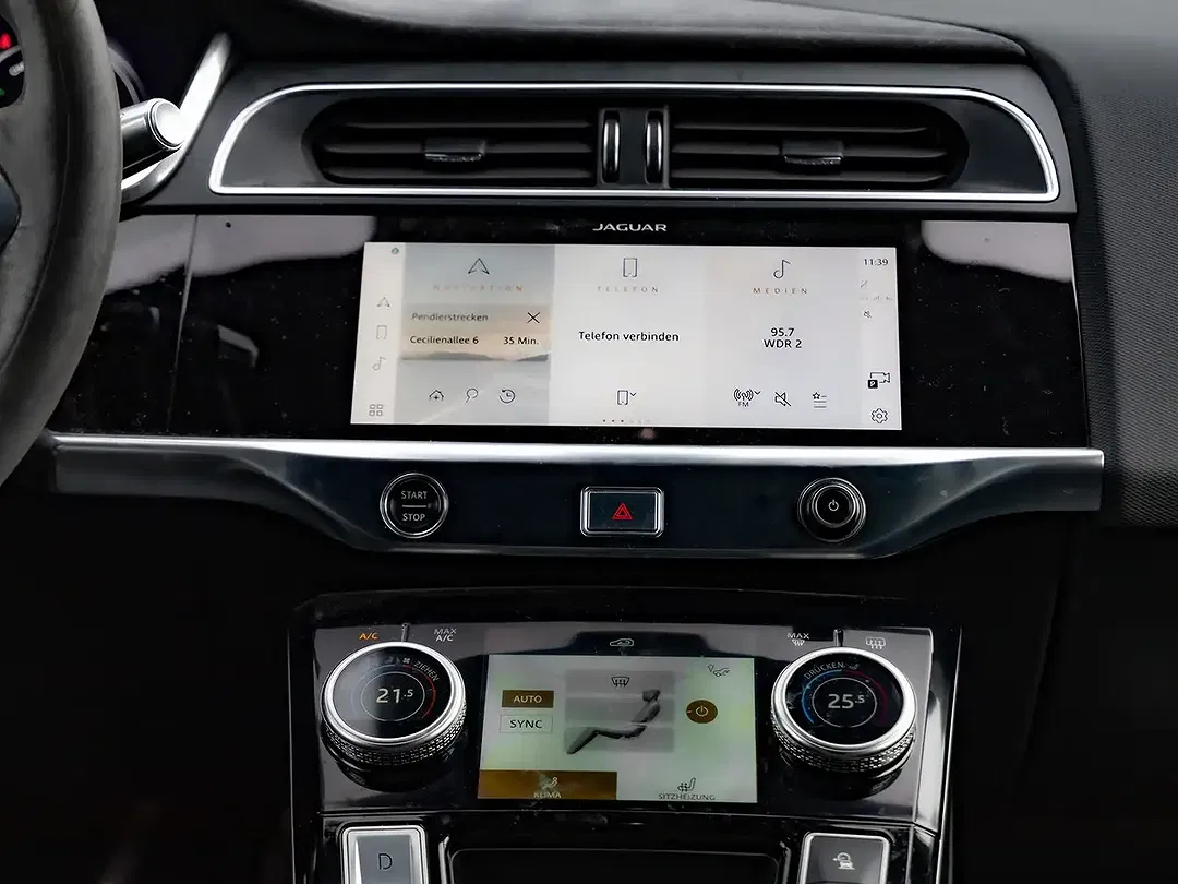 Jaguar I-Pace - Thumbnail 17