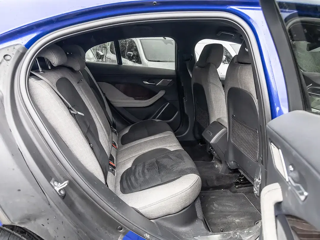 Jaguar I-Pace - Thumbnail 9