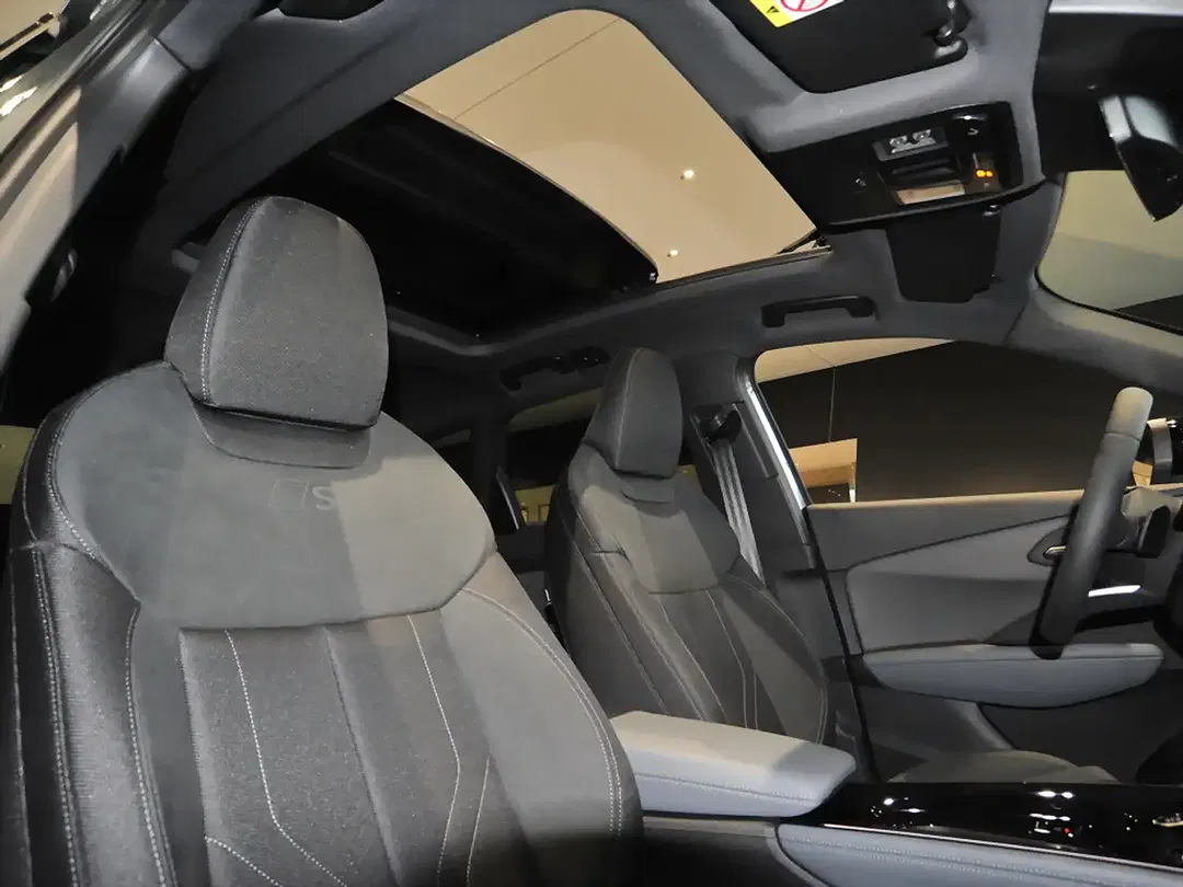 Audi Q3 - Thumbnail 8